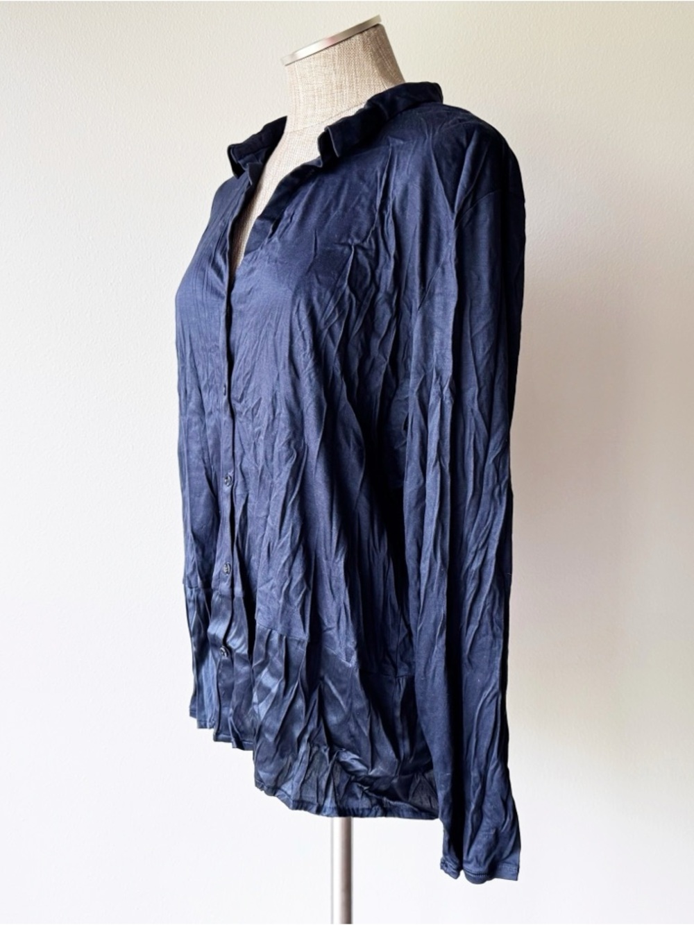 Hanro Navy Blue Modal / Silk Button Down Sleep Shirt - Picture 4 of 13